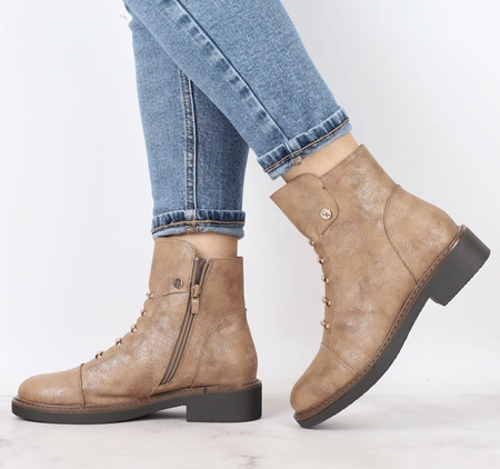 Złote wygodne i eleganckie botki zimowe płaskie na zamek Jezzi