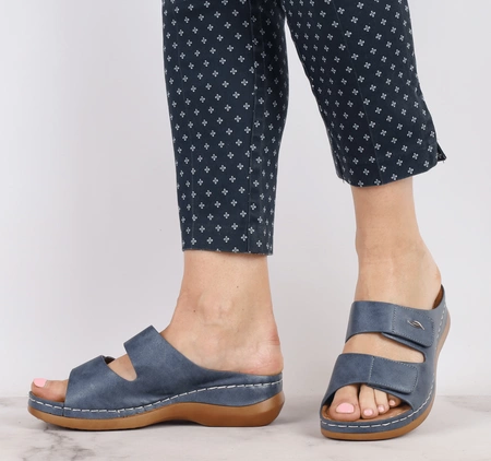 Komfortowe granatowe klapki na rzepy zdrowotne Jezzi