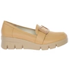 Beżowe półbuty damskie mokasyny licowe z klamrą Jezzi