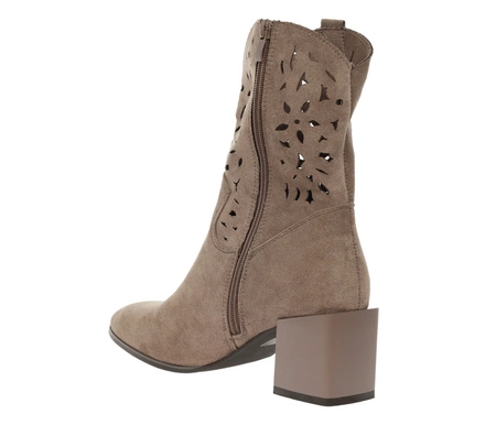 Brązowe zamszowe botki kozaki ażurowe na obcasie Jezzi