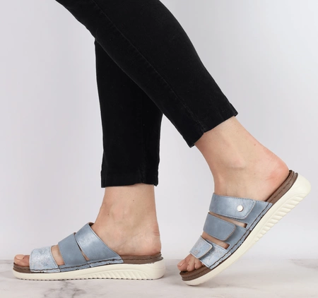 Eleganckie i zdrowotne klapki damskie płaskie na rzepy Jezzi