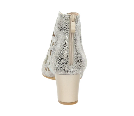 Złote sandały na obcasie zabudowane ażurowa cholewka do kostki Daszyński