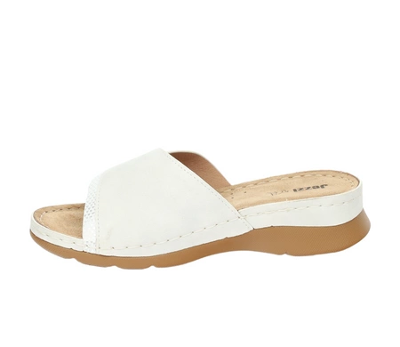 Białe klapki damskie na wygodnej podeszwie regulowane na rzepy szpitalne Jezzi