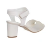 Białe skórzane sandały damskie na wygodnym obcasie ślubne Gino Fabiani