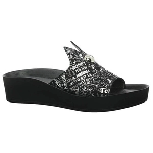 Klapki skórzane z printem Gino Fabiani