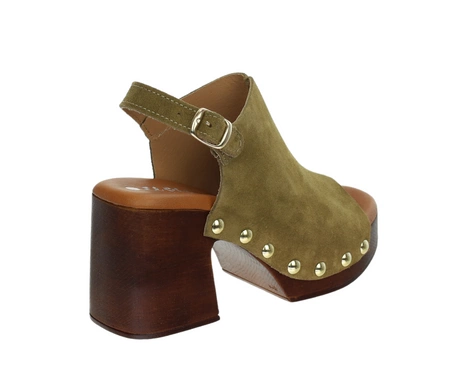 Skórzane sandały na wysokim obcasie i platformie z ćwiekami Hiszpańskie El Pimpi