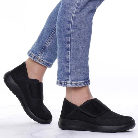 Czarne adidasy damskie na rzep komfortowe półbuty NEWS