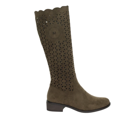 Brązowe zamszowe kozaki damskie jesienne na płaskim obcasie Eveline