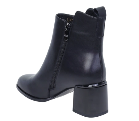 Eleganckie czarne botki damskie ze skóry naturalnej na obcasie Gino Fabiani