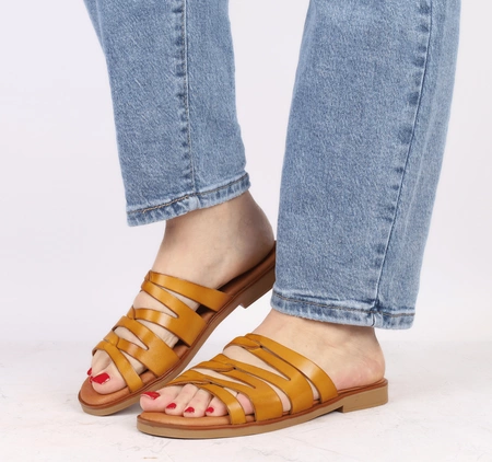 Skórzane klapki damskie płaskie Hiszpańskie El Pimpi