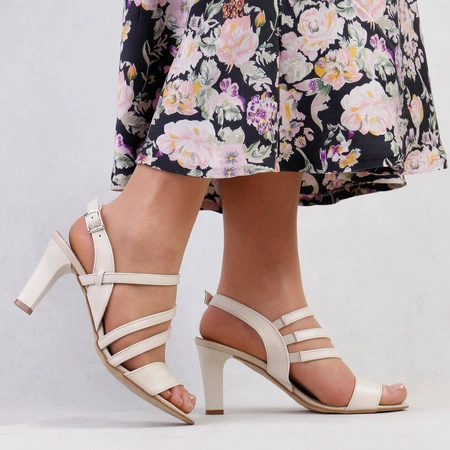 Beżowe sandały damskie na obcasie Włoska skóra naturalna Gino Fabiani - Produkt Polski